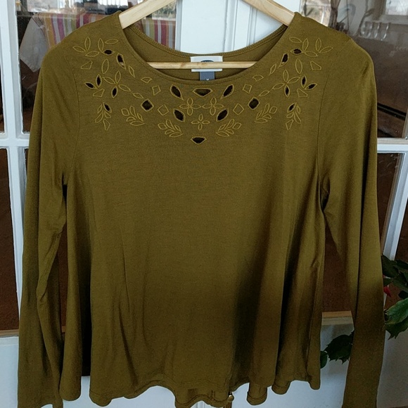 Old Navy long sleeve - Picture 4 of 4